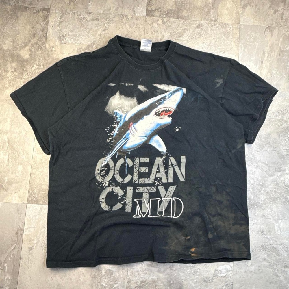 Vintage Black Ocean City Shark Graphic T Shirt XL